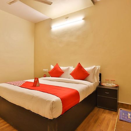 Oyo 11427 Hotel Kalyan Ahmedabad Eksteriør billede