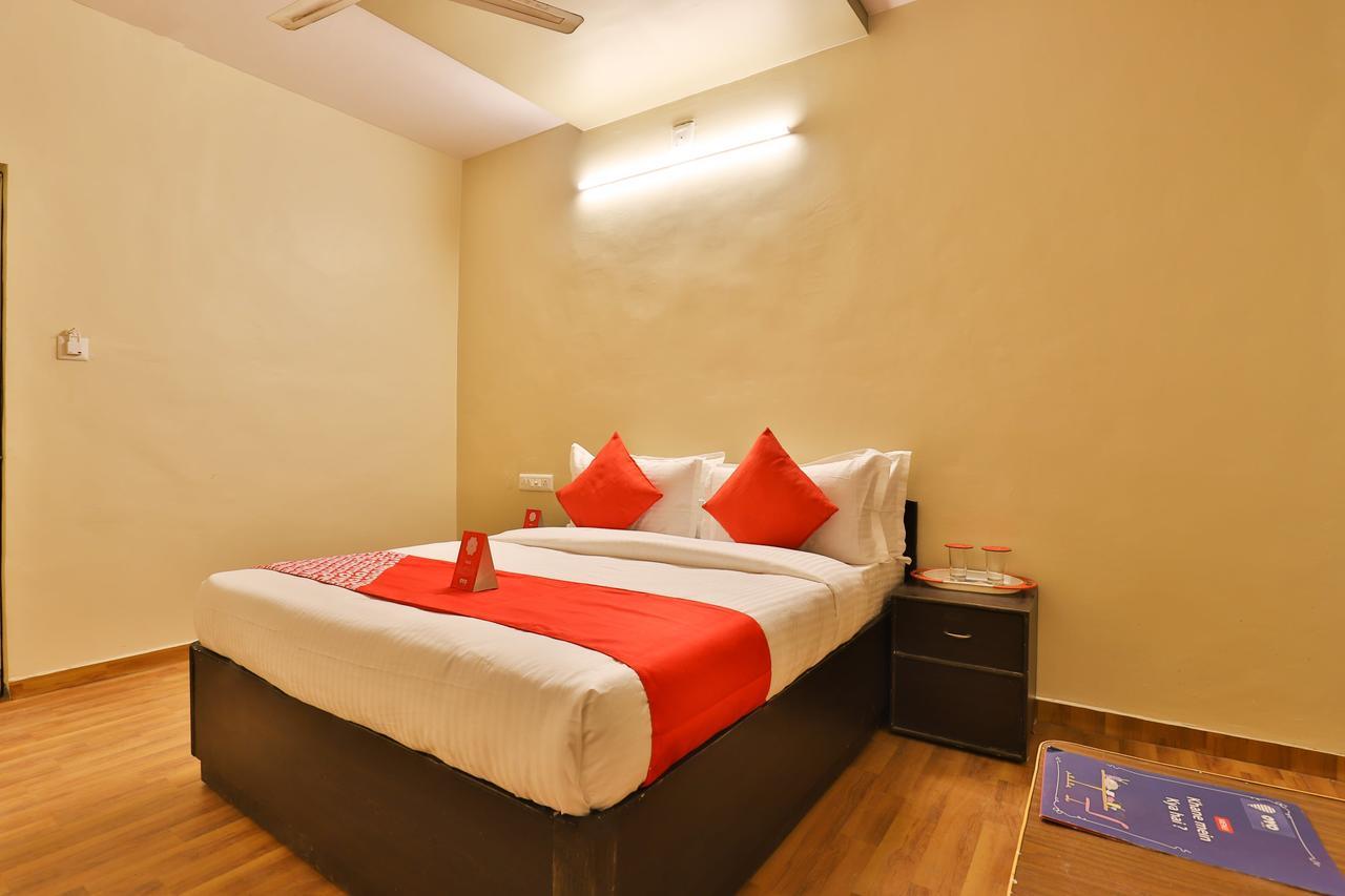 Oyo 11427 Hotel Kalyan Ahmedabad Eksteriør billede