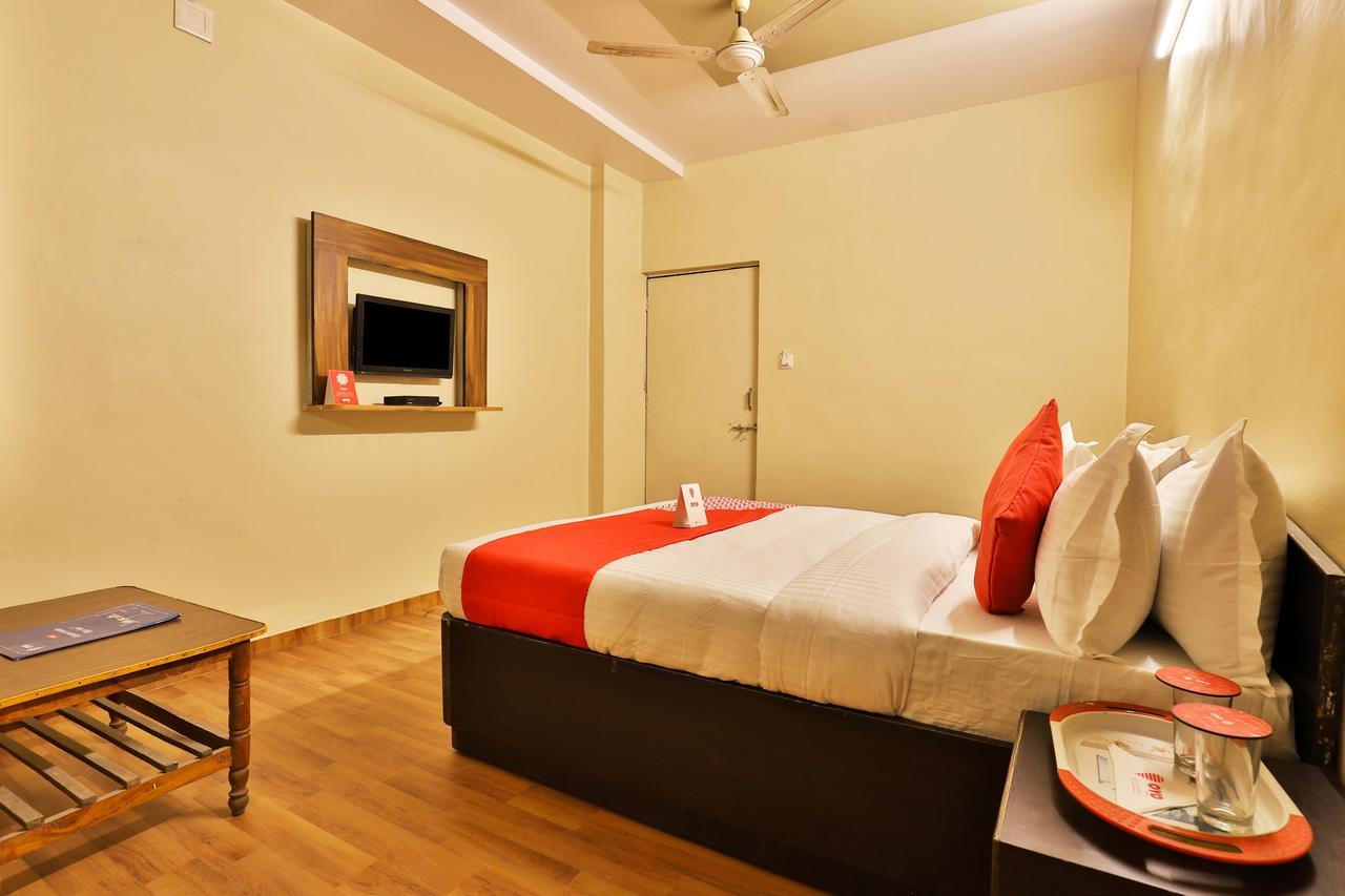 Oyo 11427 Hotel Kalyan Ahmedabad Eksteriør billede