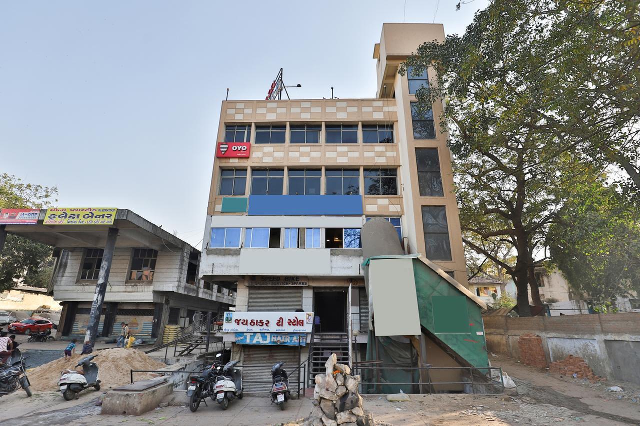 Oyo 11427 Hotel Kalyan Ahmedabad Eksteriør billede